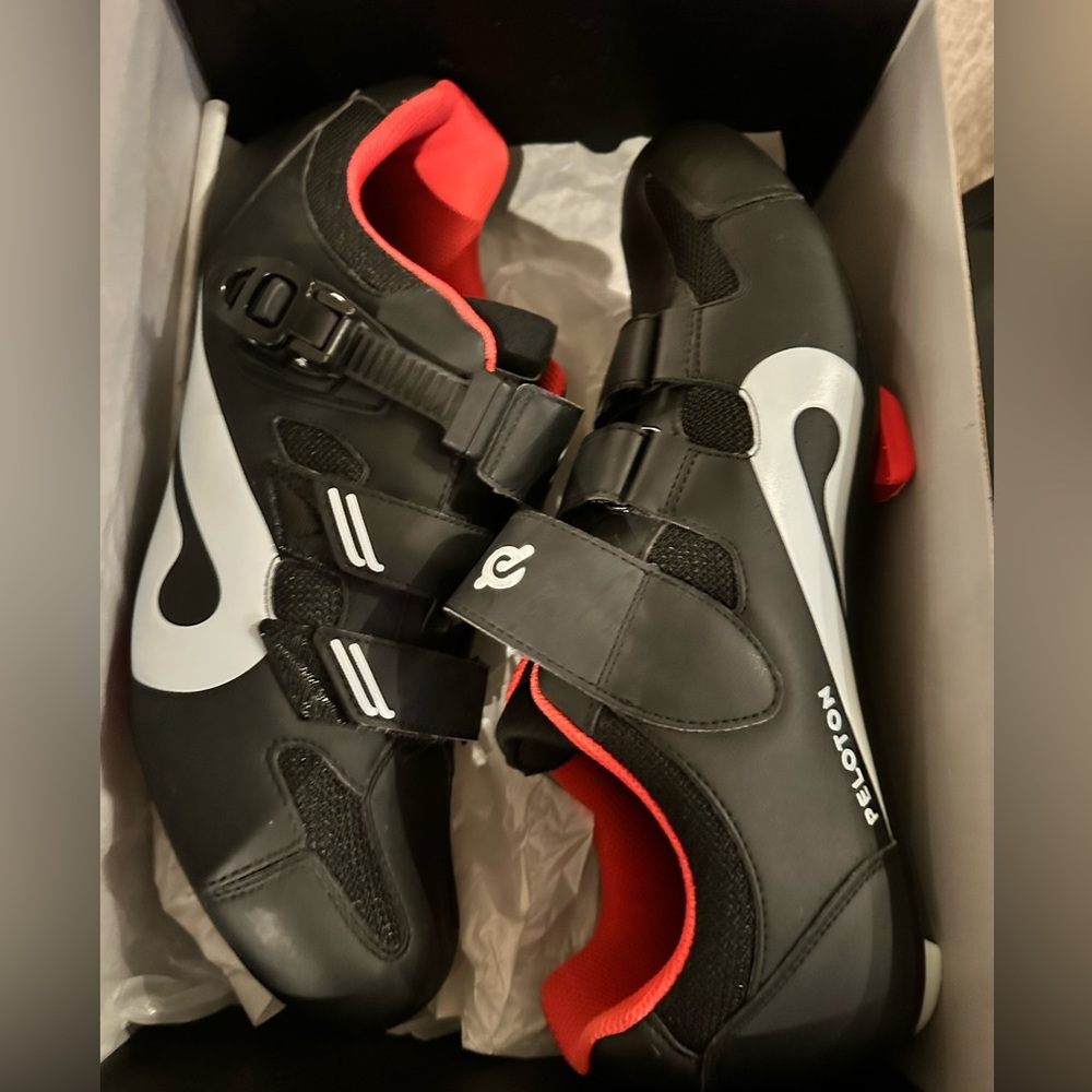 Peloton cleats size 47